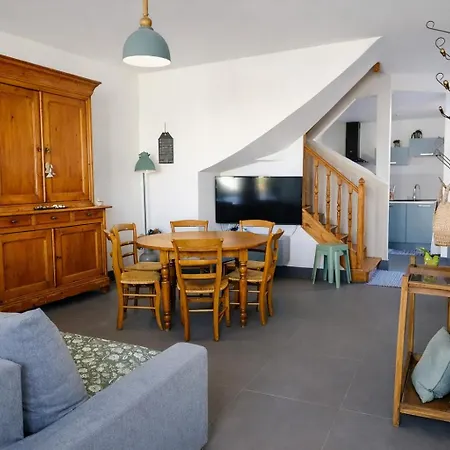 Maison Spacieuse Au Coeur Du Centre - à Pied