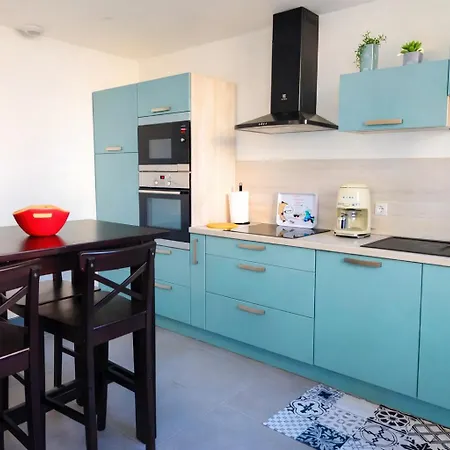 Maison Spacieuse Au Coeur Du Centre - à Pied Casa de Férias *