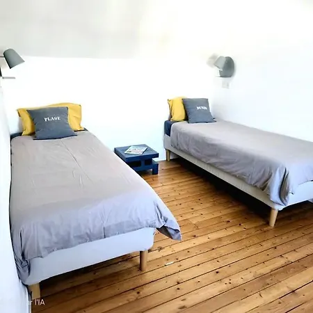 Dom wakacyjny Maison Spacieuse Au Coeur Du Centre - Plage A Pied Luc-sur-Mer