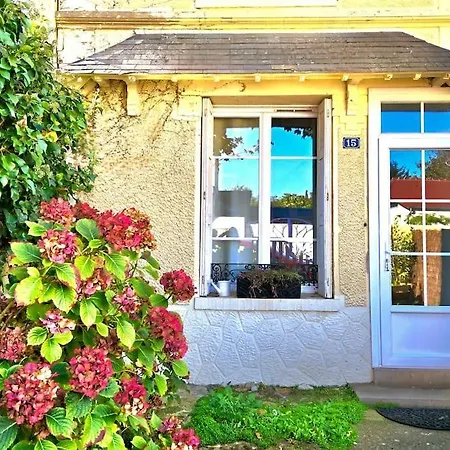 Dom wakacyjny Maison Spacieuse Au Coeur Du Centre - Plage A Pied Luc-sur-Mer