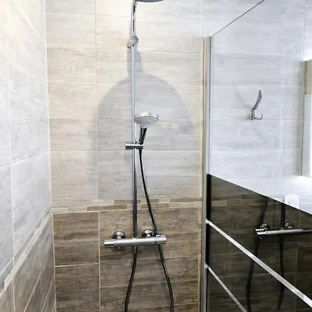 Maison Spacieuse Au Coeur Du Centre - A Pied 別荘 *