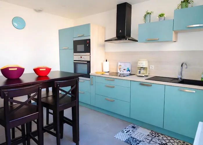 Maison Spacieuse Au Coeur Du Centre - A Pied Holiday home *